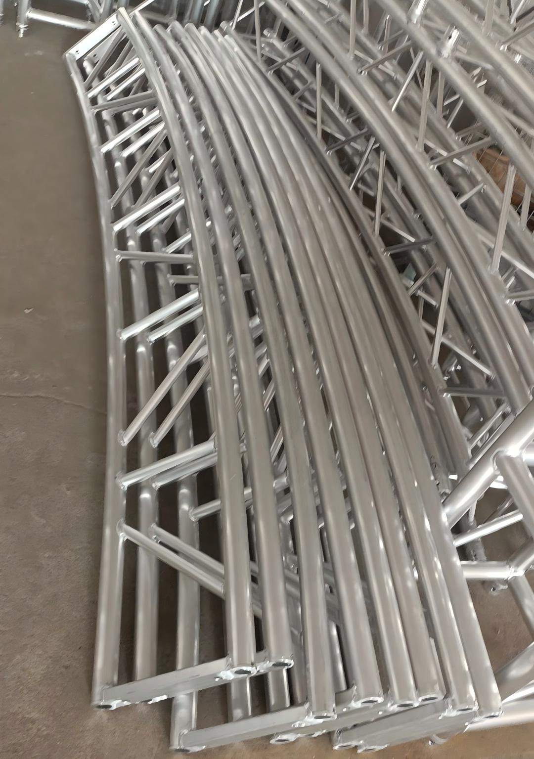 curved aluminum bolt truss.jpg