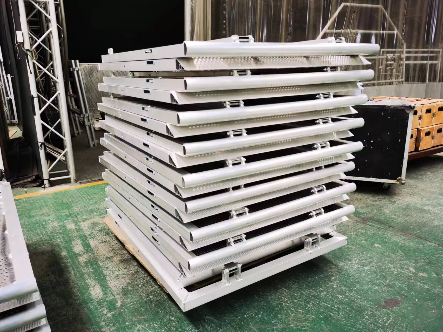 Aluminum Stage Crowd Control Barrier6.webp