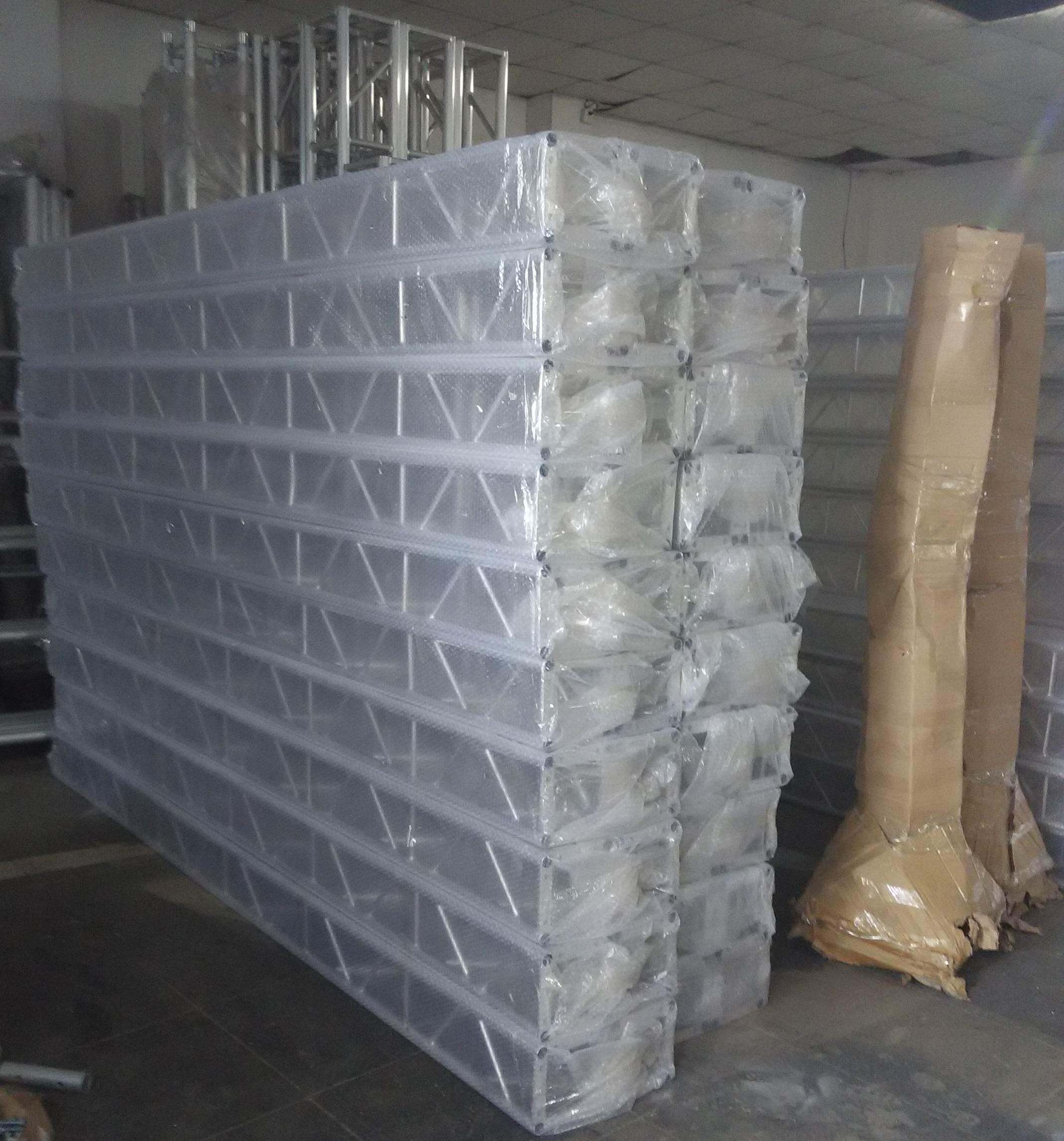 8inch box truss.jpg