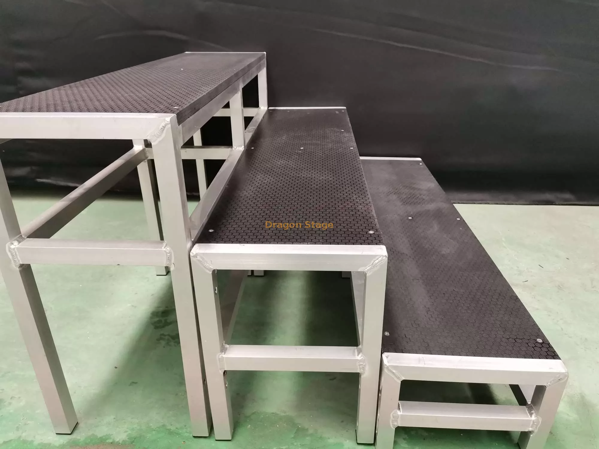 Aluminum Fixed Height Stair Step1.webp