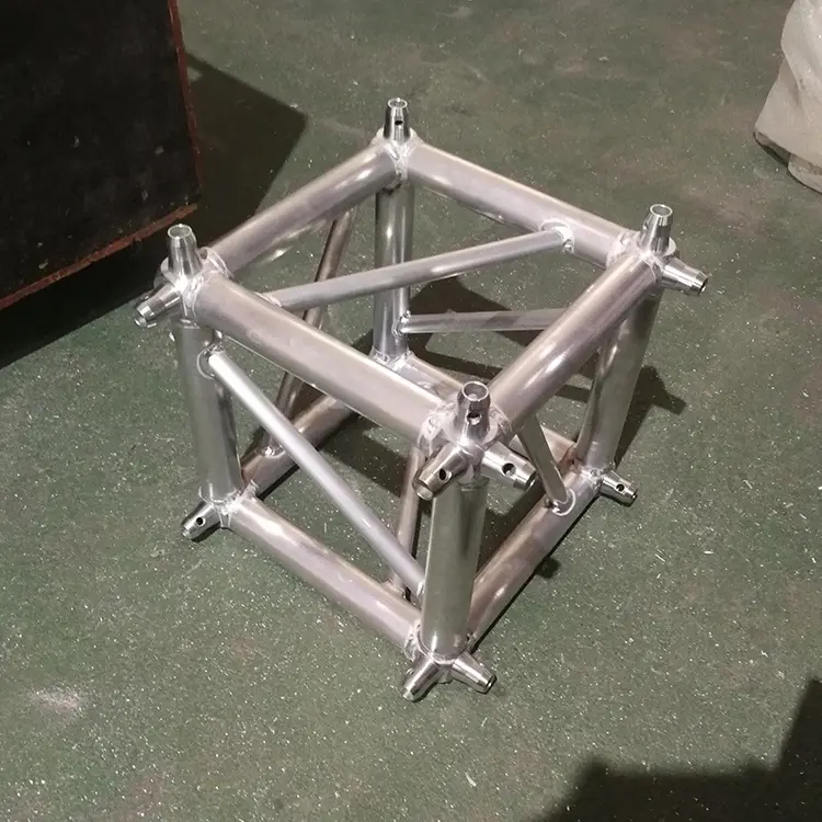 6-way-corner-truss-cube.webp