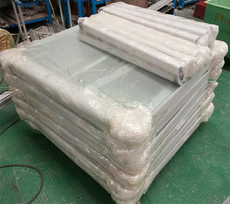 4x4 quick locking stage packing.jpg