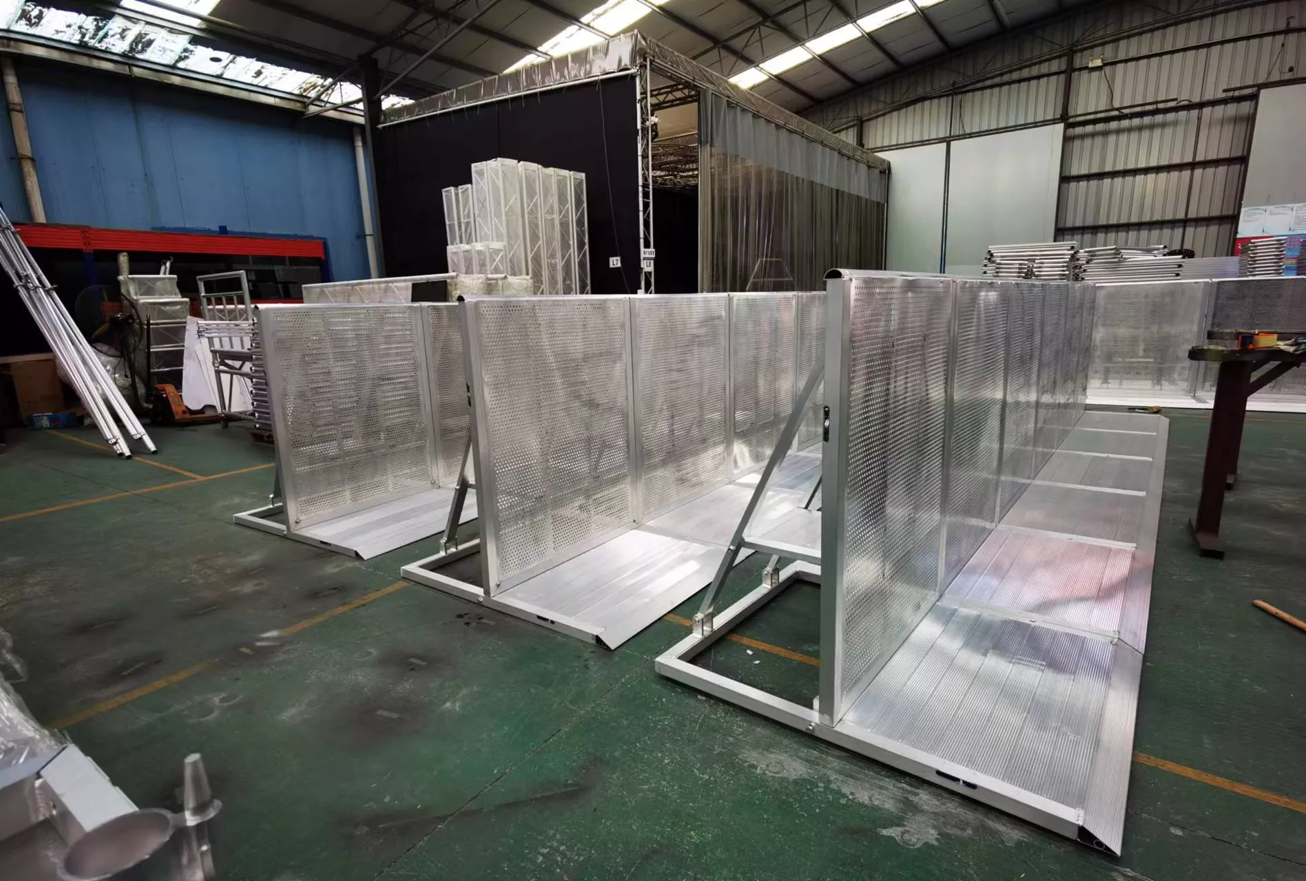 Aluminum Stage Crowd Control Barrier8.webp